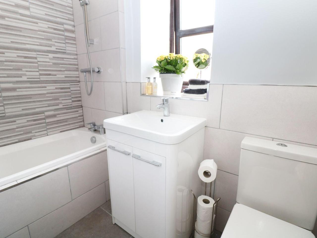 Dove Cottage Clowne 外观 照片